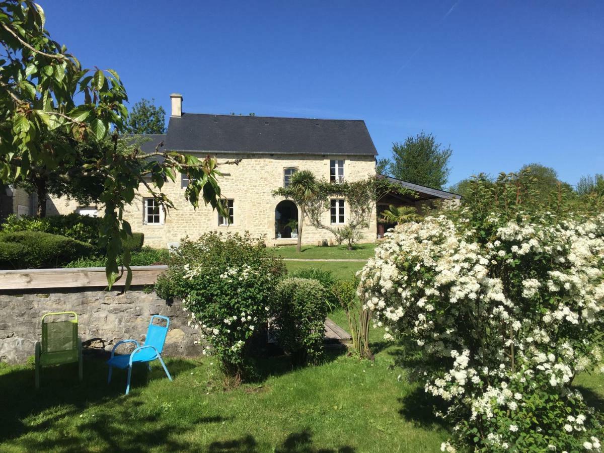 Villa Ferme De La Fontaine Bayeux Exterior foto